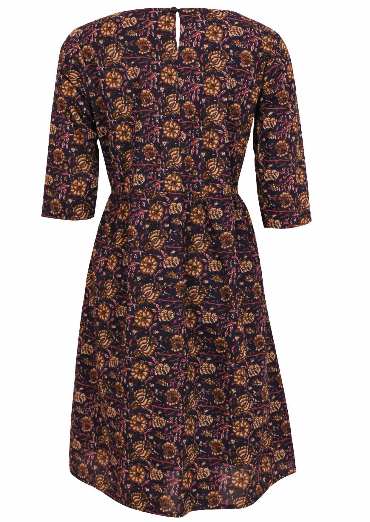 100% cotton, floral print dress with 3/4 sleeves and key hole button closure at the back.