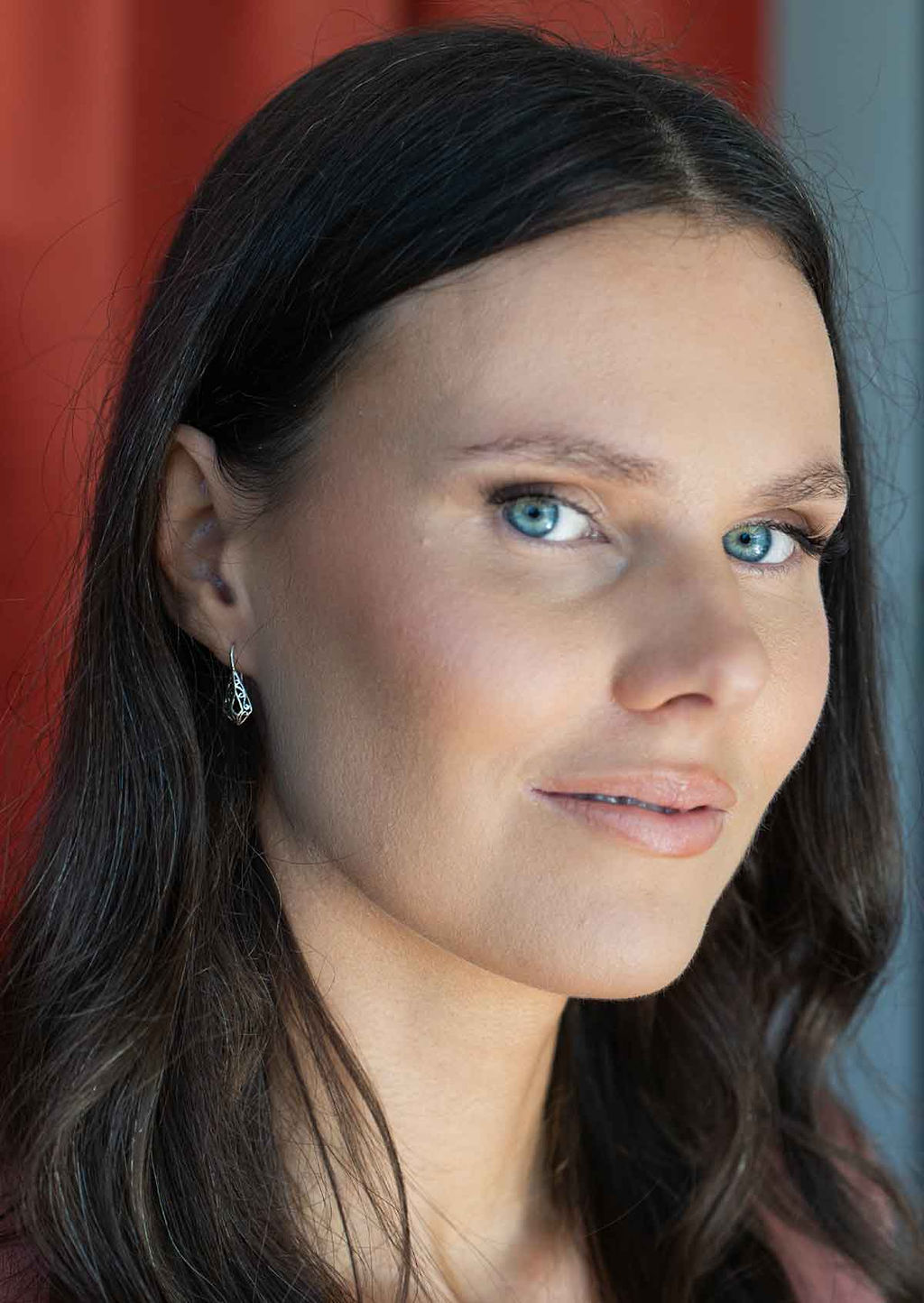 Woman wearing small Filigree Silver Earrings