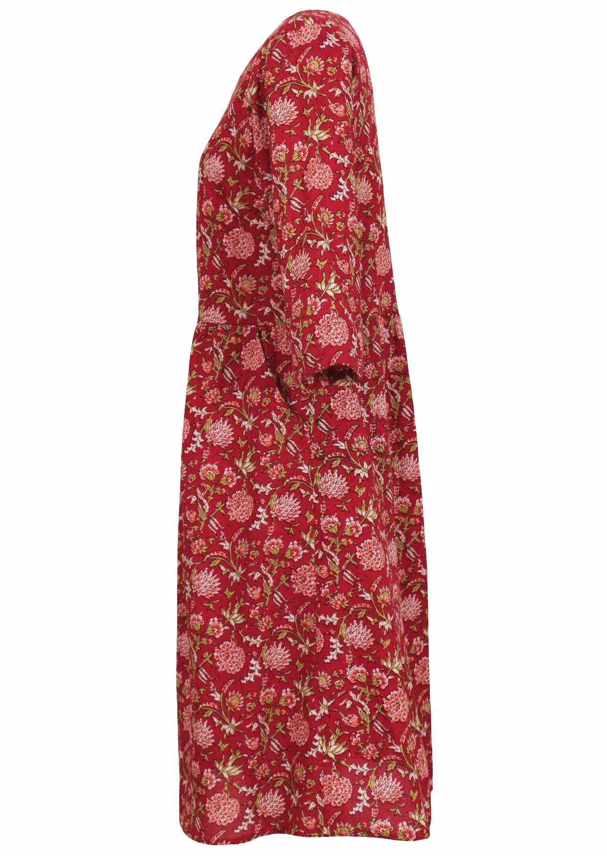 Relaxed fit knee length cotton dress in bright red and pink colours with 3/4 sleeves.