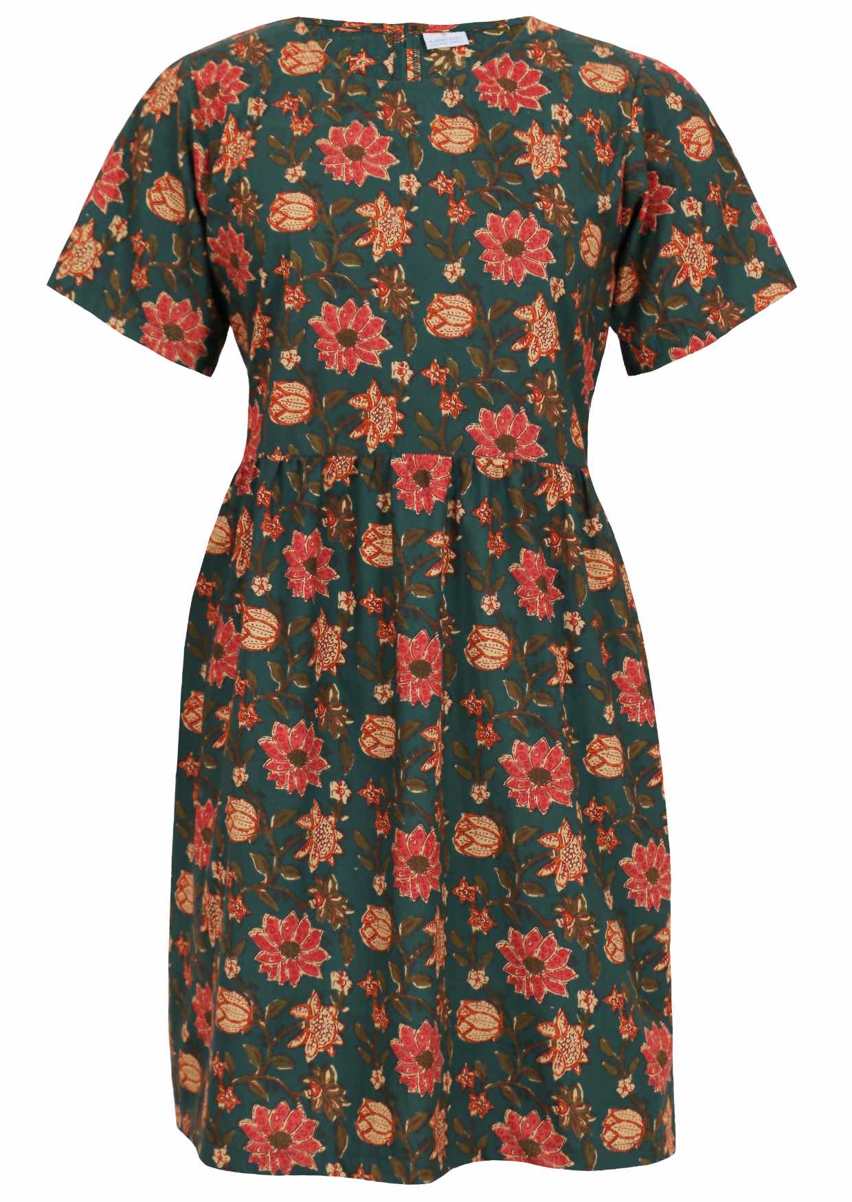 100% cotton loose fit dress with high round neckline, pockets and short sleeves.