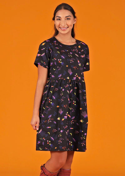 100% cotton space print dress with pockets
