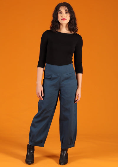 wide leg tapered pleated ankle cotton pants