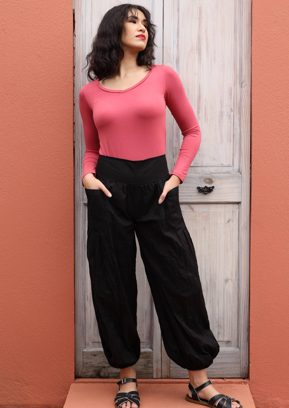 Pilot Pants high-mid waist waistband elasticated back flat front loose fitted leg elasticated at ankles front pockets 100% cotton light weight black