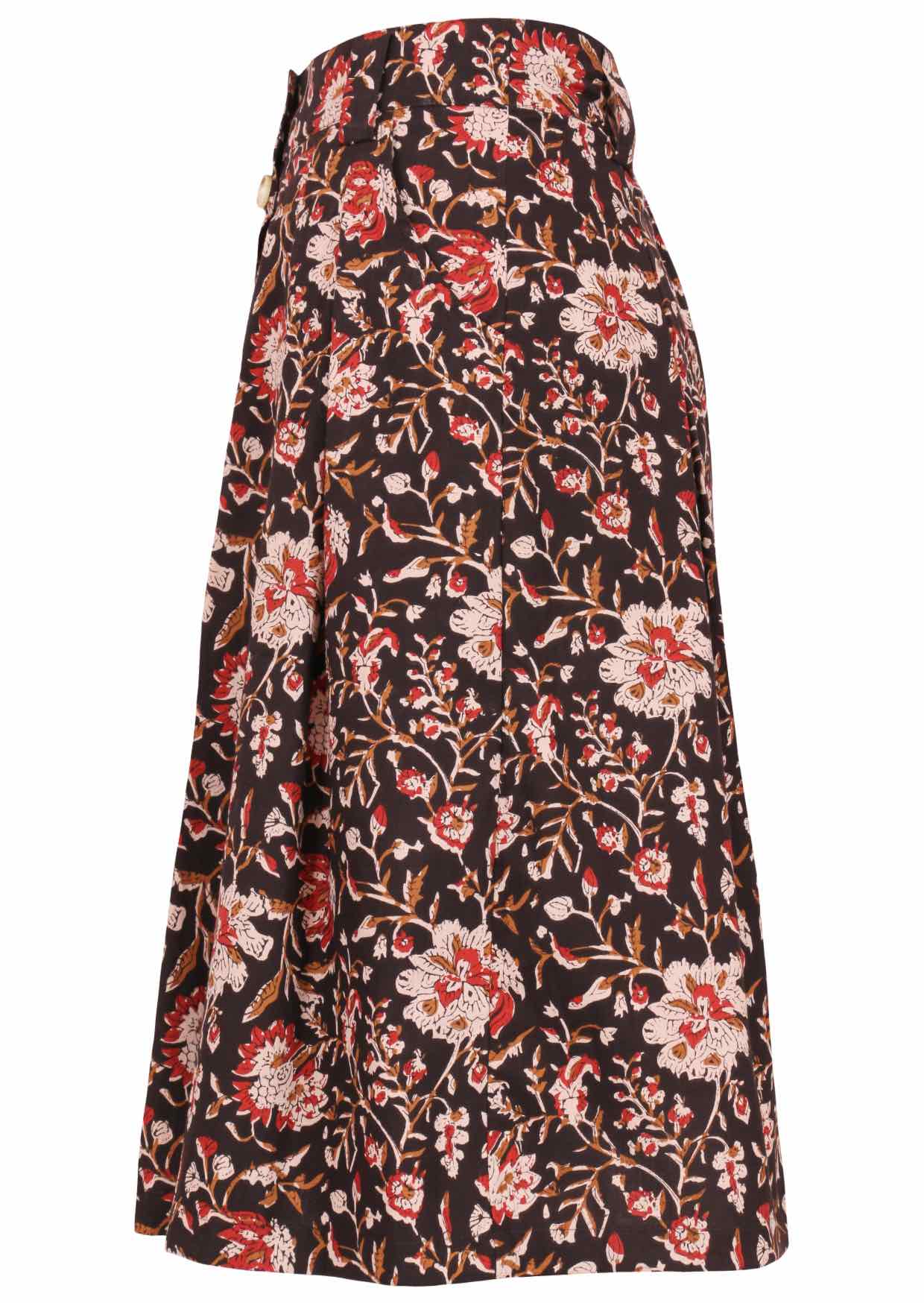 Knee length button cotton skirt with box pleats, pockets and belt loops