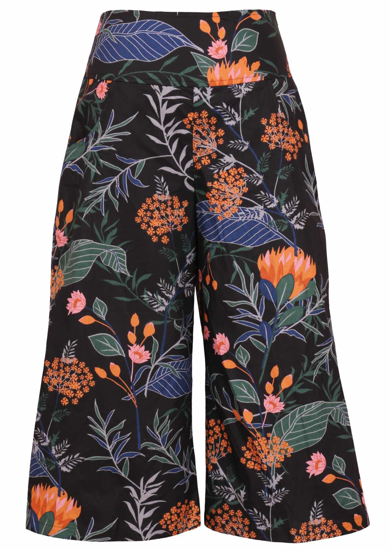 100% cotton wide leg 3/4 length pants wih wide flat waistband, side zipper and pockets