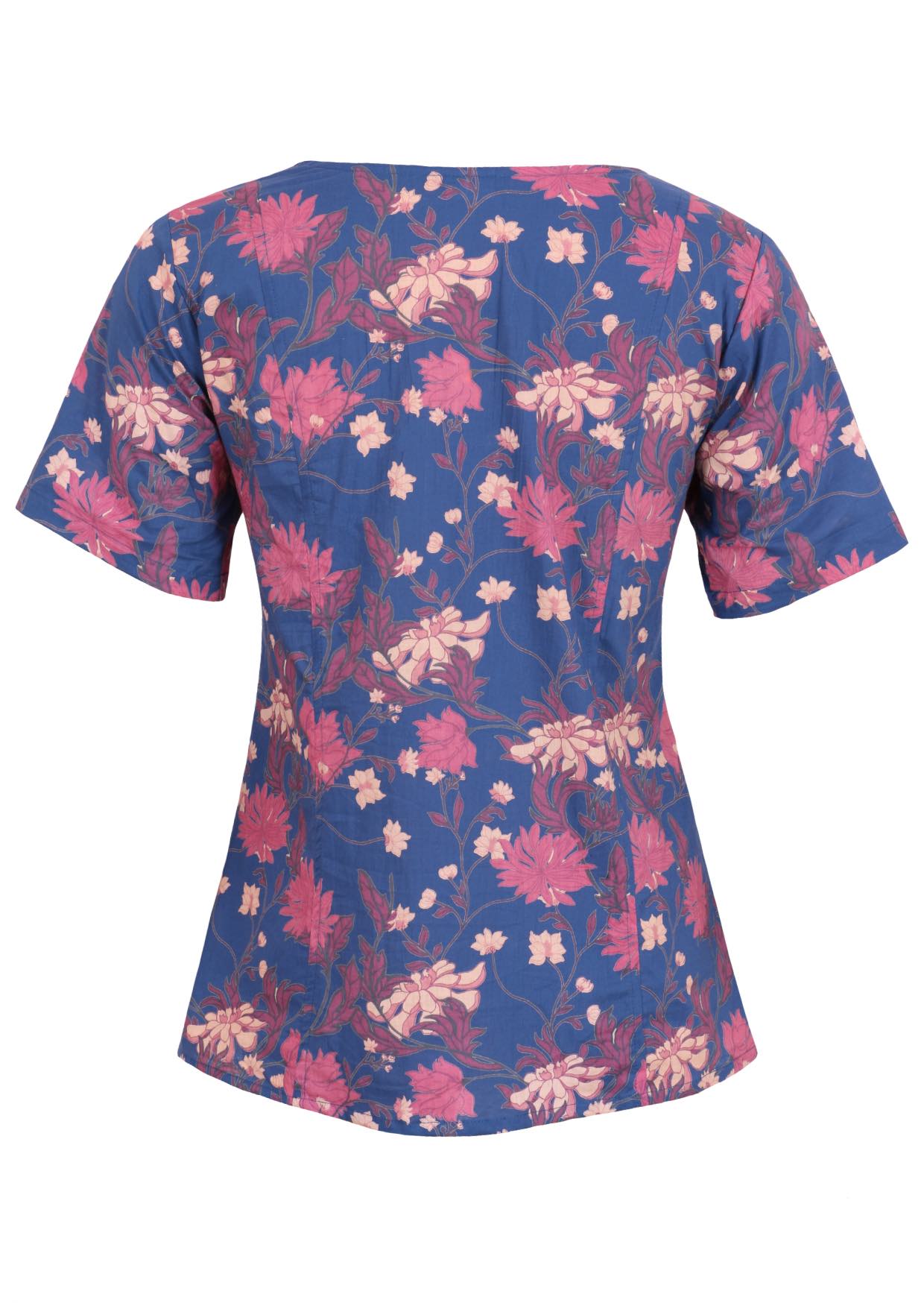 Relaxed fit 100% cotton top in navy blue with short sleeves, pockets and gathers under the bust 