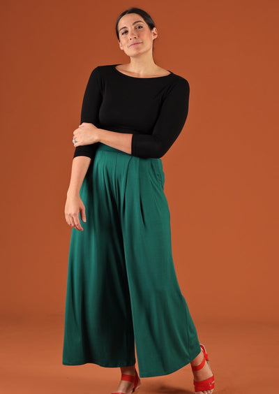 wide leg flare pant with side pockets