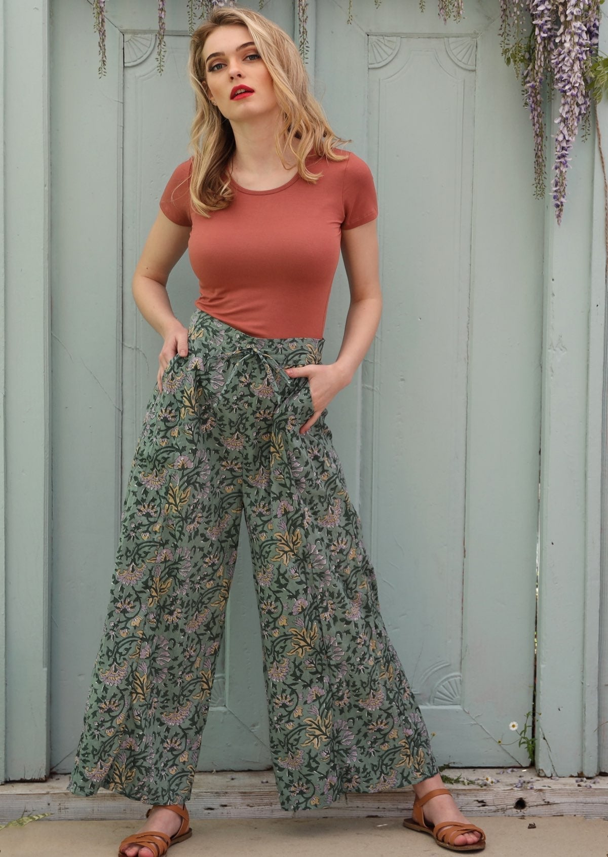 Women's wide leg cotton pant with pockets