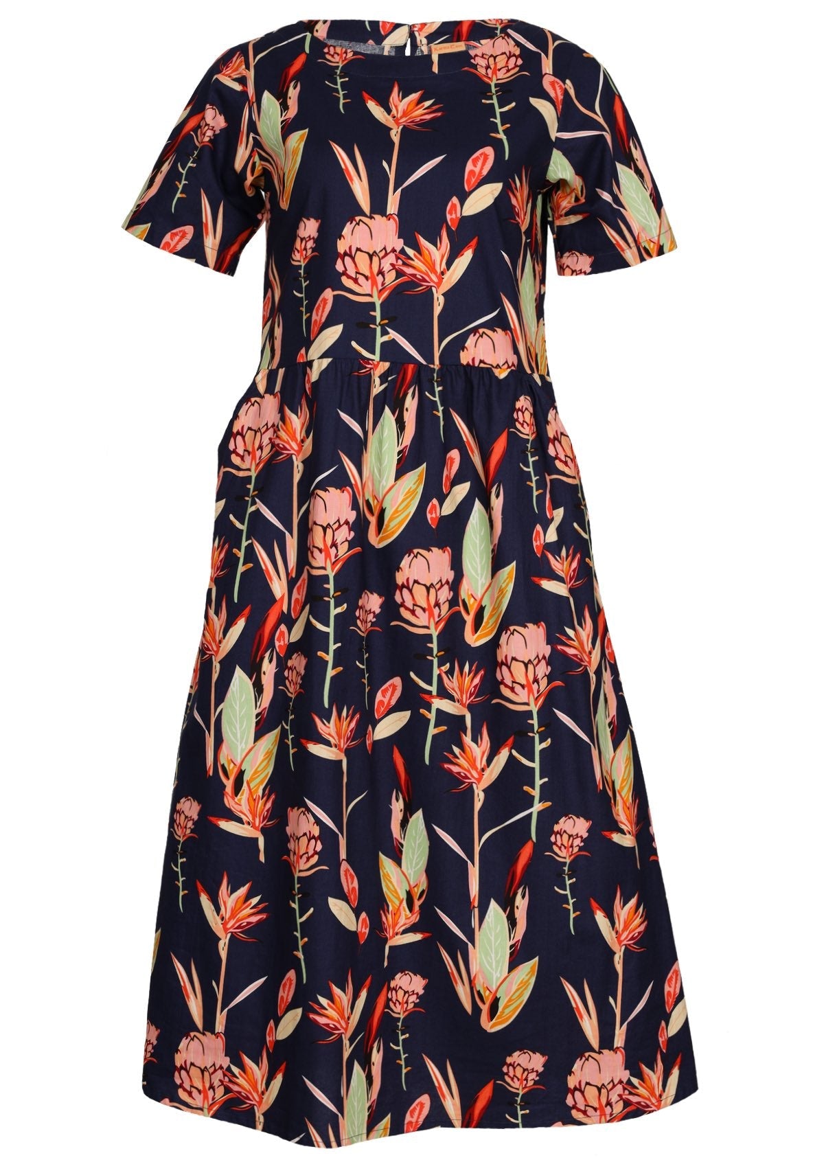 100% cotton midlength dress with short sleeves and pockets
